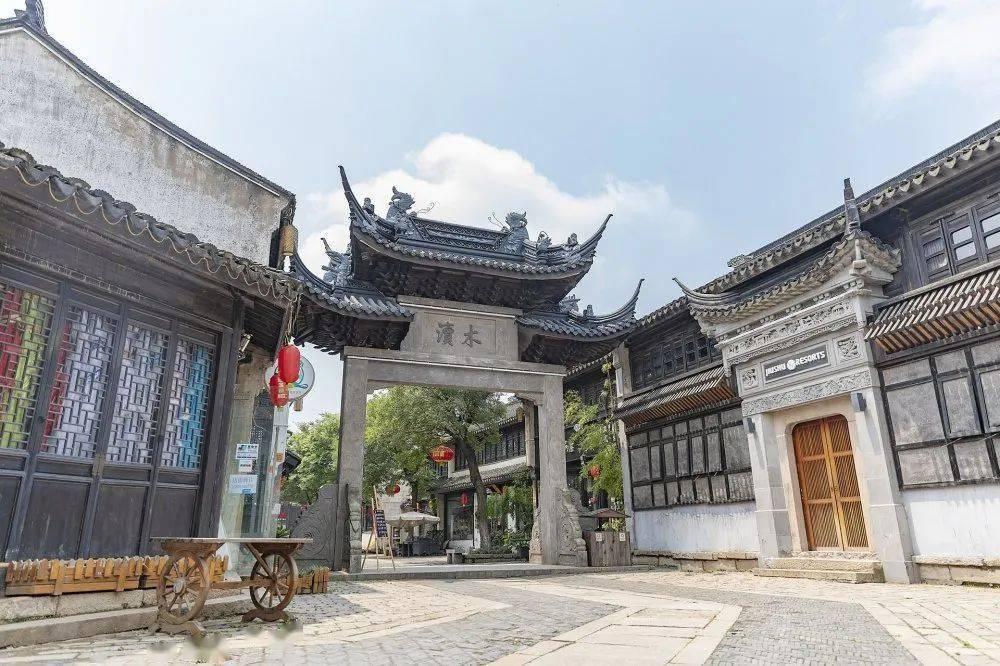 你知道冰煮羊火锅是什么吗？用冰水煮的羔羊肉堪称一绝